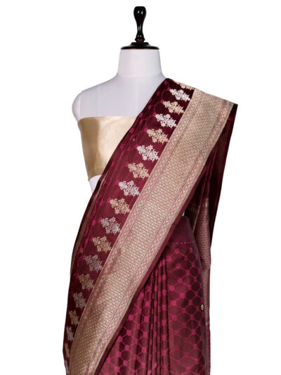 Zari Sitara Saree | Handwoven Banarasi Silk Saree