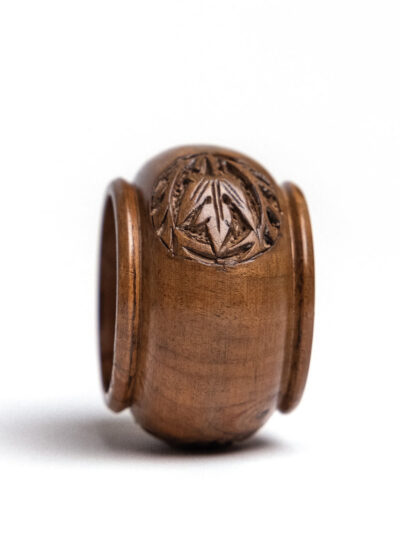 Vintage Laurel Ring Tissue Holder | Handcrafted Wooden Tissue Box