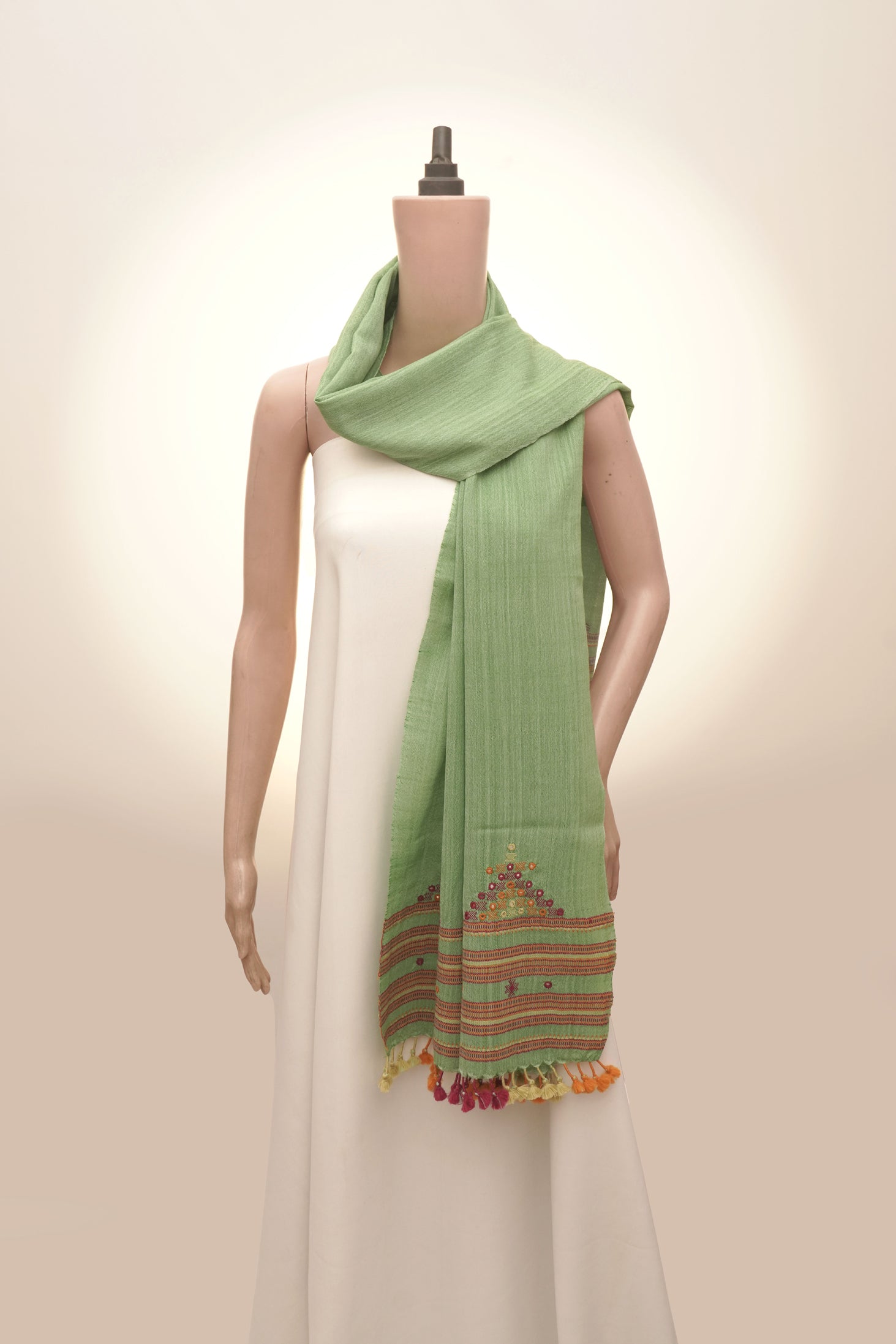 Spark of Verdant | Handwoven Kutch Wool Mirrorwork Stall