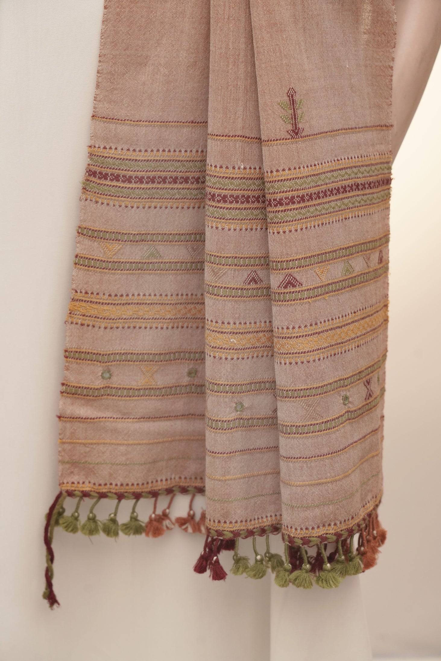 Desert Bloom | Handcrafted Wool Mirrorwork Kutch Stall