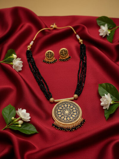 Anaar Thewa Art Garnet Glass Pendant Set